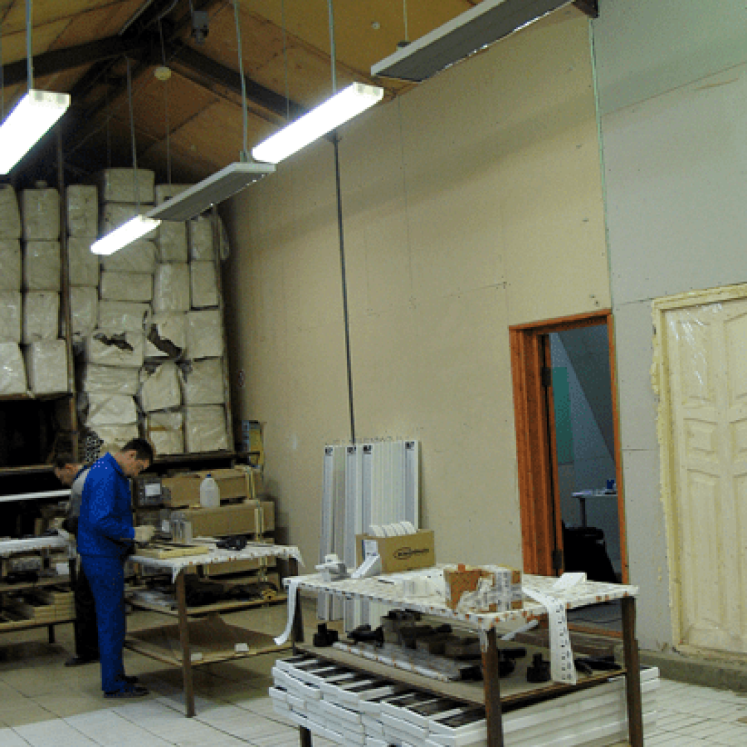 Calefactor-industrial-2000W-IKO-11-18-2024_10_38_AM-1.png
